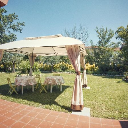 B&B Il Lupo E La Quercia Кастелнуово Магра Екстериор снимка